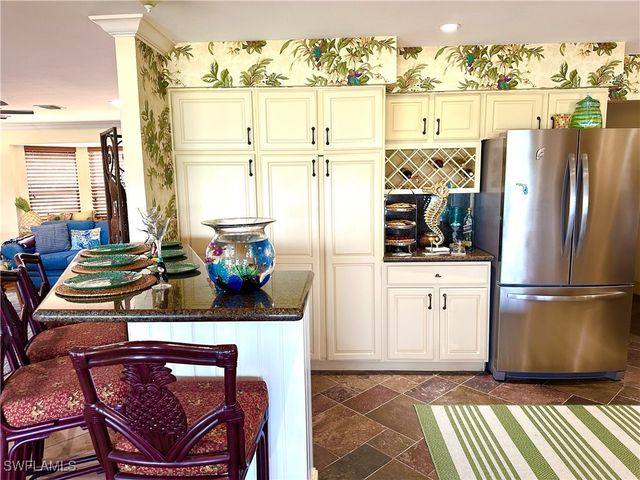 410 CRISTOBAL ST, Naples, FL 34113