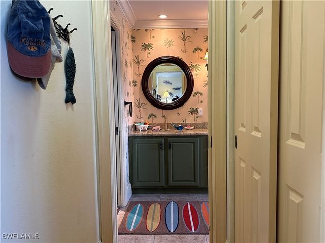 410 CRISTOBAL ST, Naples, FL 34113