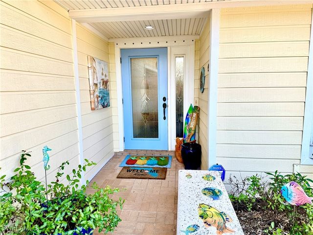 410 CRISTOBAL ST, Naples, FL 34113