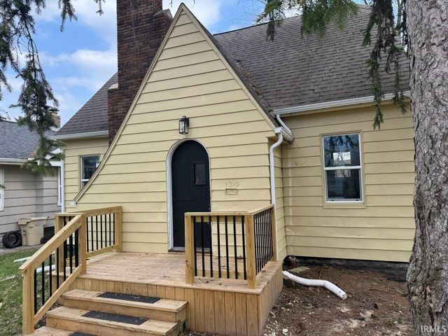 1310 N Brookfield Street, South Bend, IN 46628