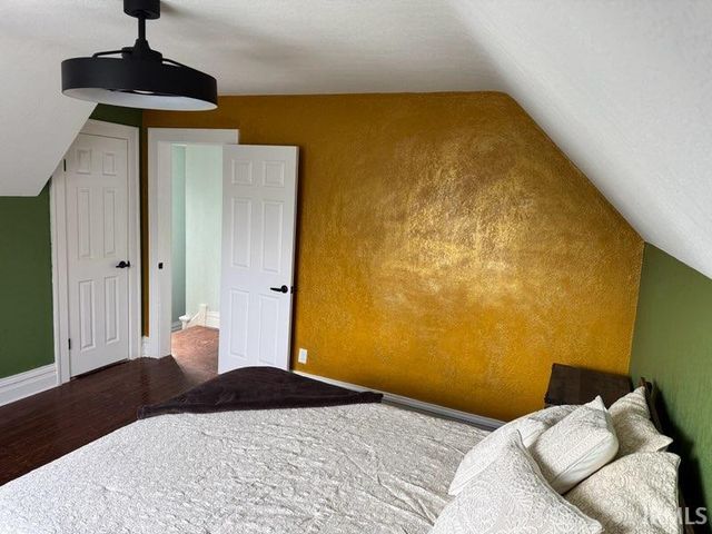 1310 N Brookfield Street, South Bend, IN 46628