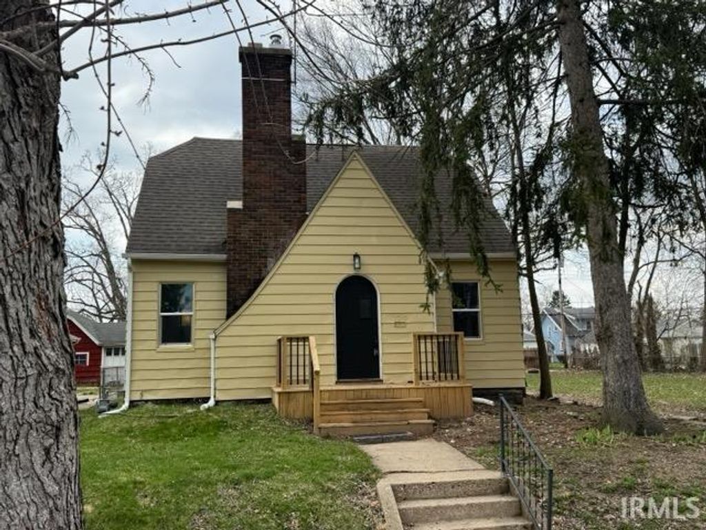 1310 N Brookfield Street, South Bend, IN 46628