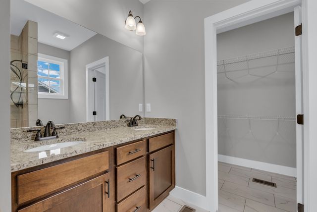 270 Locust Grove Rd, Cookeville, TN 38501