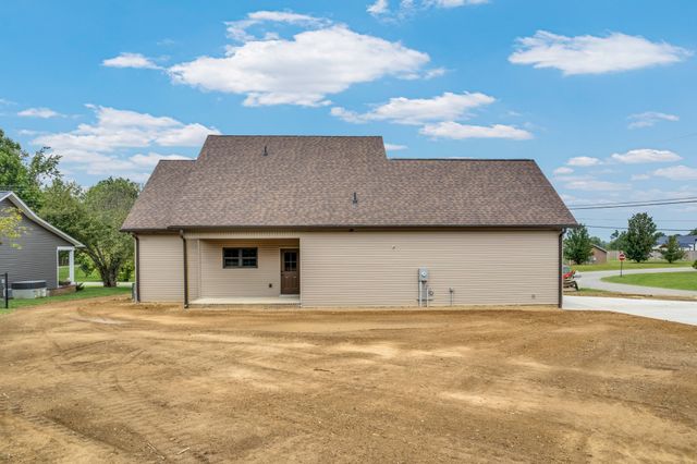 270 Locust Grove Rd, Cookeville, TN 38501