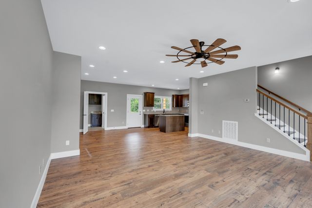 270 Locust Grove Rd, Cookeville, TN 38501