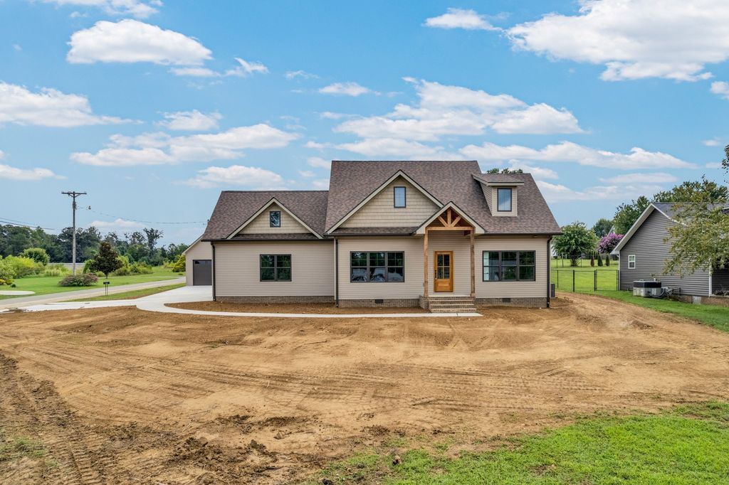 270 Locust Grove Rd, Cookeville, TN 38501