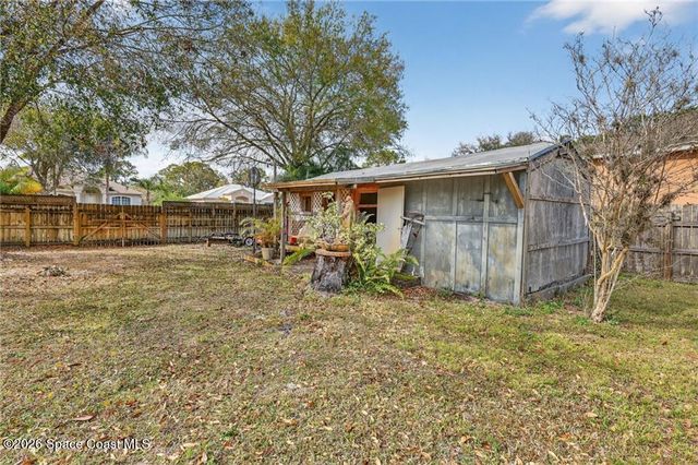 8516 99th Court, Vero Beach, FL 32967