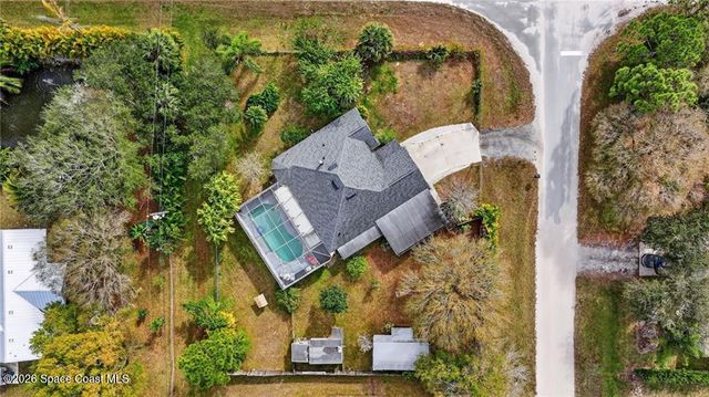 8516 99th Court, Vero Beach, FL 32967