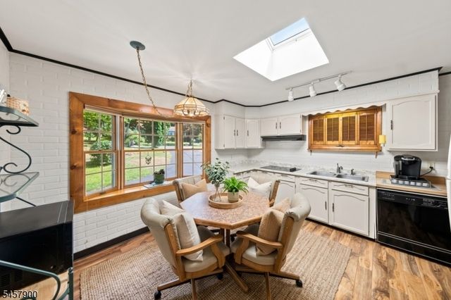 25 Sachem Rd, Jefferson Twp., NJ 07849
