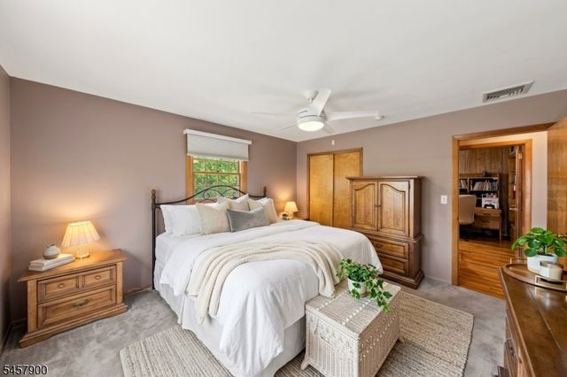 25 Sachem Rd, Jefferson Twp., NJ 07849