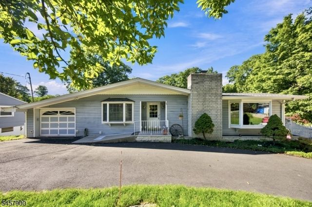 25 Sachem Rd, Jefferson Twp., NJ 07849