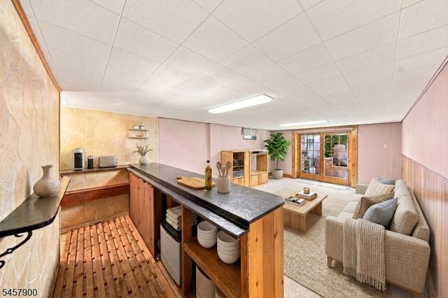 25 Sachem Rd, Jefferson Twp., NJ 07849