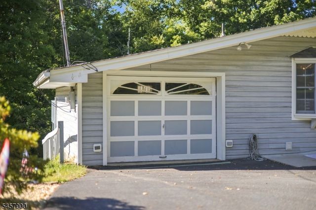 25 Sachem Rd, Jefferson Twp., NJ 07849