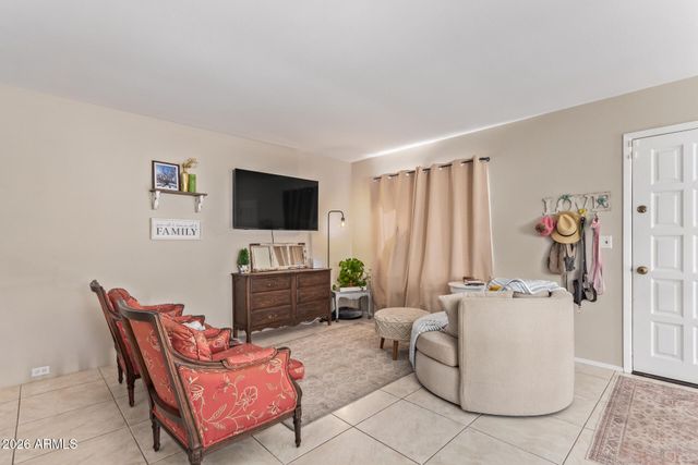 4918 E SIESTA Drive 3, Phoenix, AZ 85044