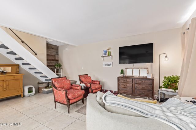 4918 E SIESTA Drive 3, Phoenix, AZ 85044