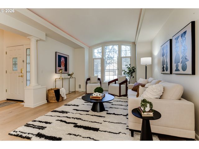 3858 MIRROR POND Way, Eugene, OR 97408