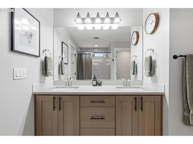 8512 N 2ND Loop, Ridgefield, WA 98642