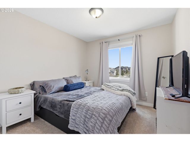 8512 N 2ND Loop, Ridgefield, WA 98642