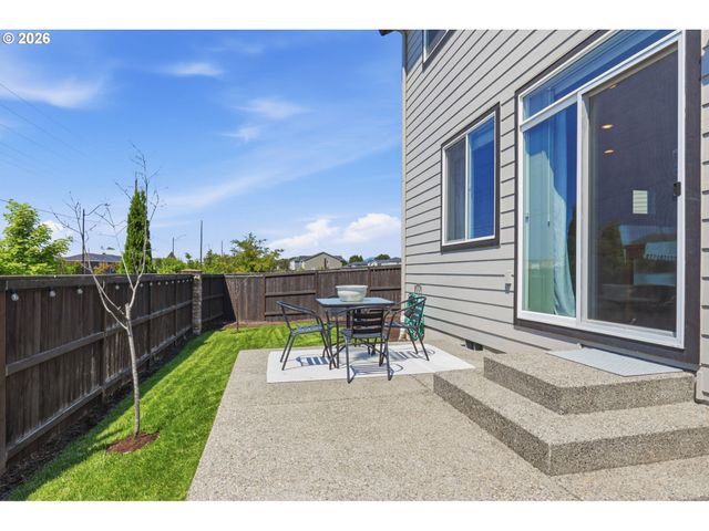 8512 N 2ND Loop, Ridgefield, WA 98642