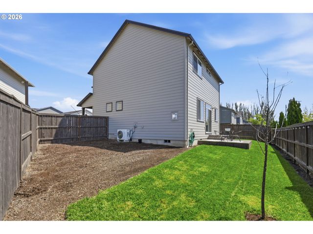8512 N 2ND Loop, Ridgefield, WA 98642