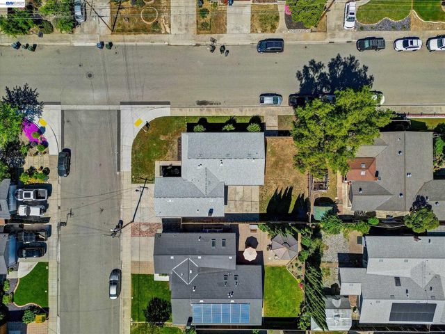 820 Arbor Ct, Livermore, CA 94550