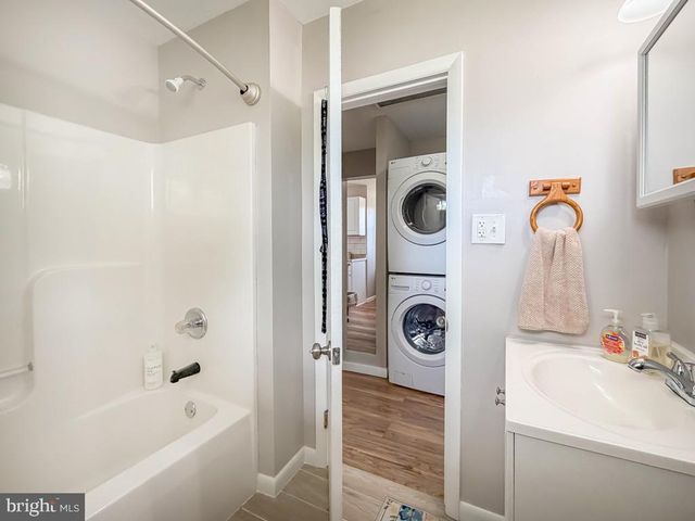 1926 LINCOLN AVE, Croydon, PA 19021