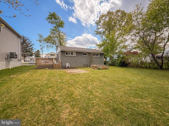 1926 LINCOLN AVE, Croydon, PA 19021