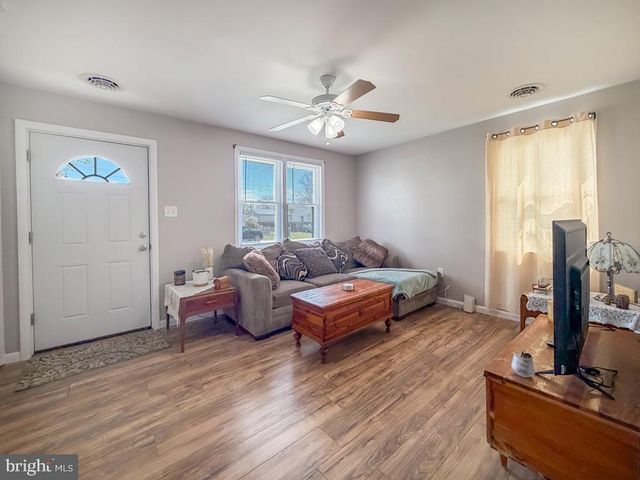 1926 LINCOLN AVE, Croydon, PA 19021