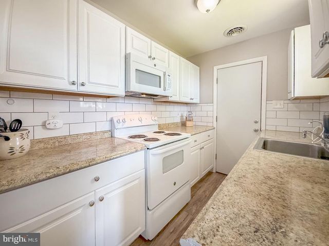 1926 LINCOLN AVE, Croydon, PA 19021