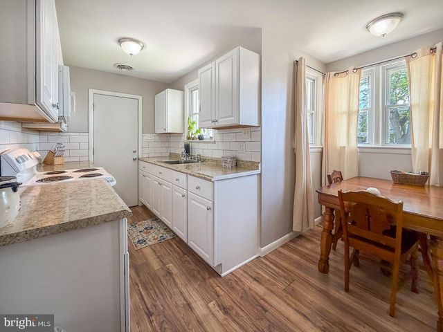 1926 LINCOLN AVE, Croydon, PA 19021