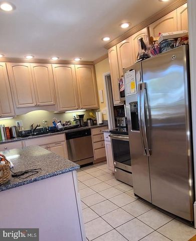 7126 SANFORD CT, Annandale, VA 22003