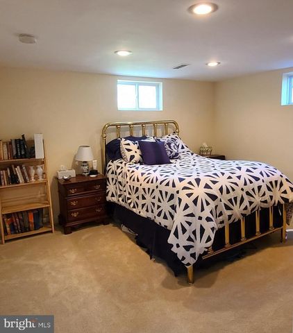 7126 SANFORD CT, Annandale, VA 22003