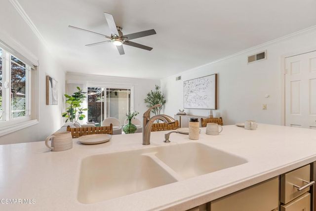 1124 Bright Glen Circle, Westlake Village, CA 91361