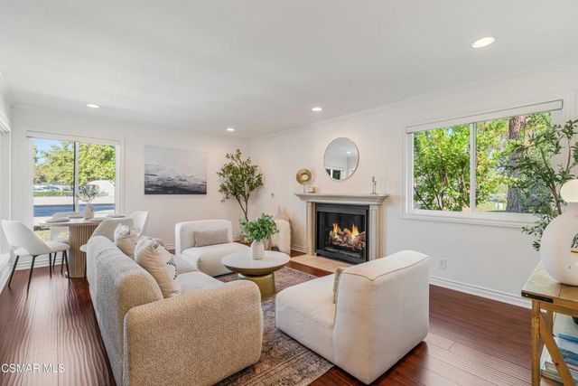 1124 Bright Glen Circle, Westlake Village, CA 91361