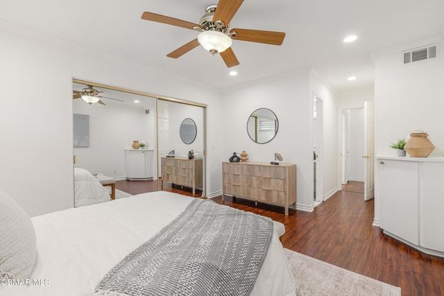 1124 Bright Glen Circle, Westlake Village, CA 91361