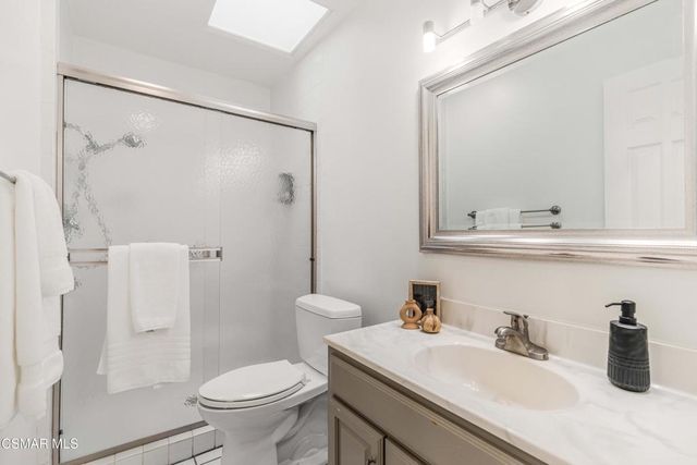 1124 Bright Glen Circle, Westlake Village, CA 91361