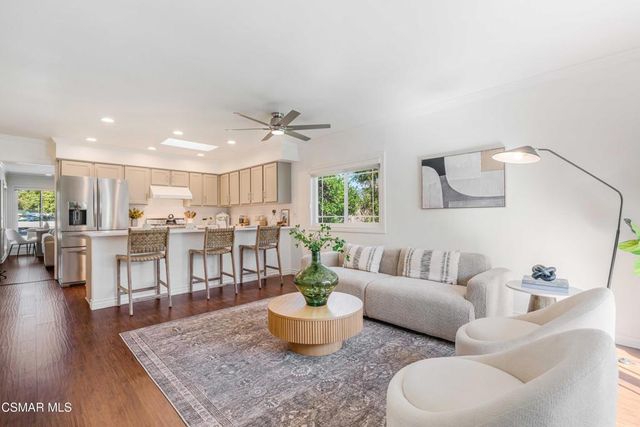 1124 Bright Glen Circle, Westlake Village, CA 91361