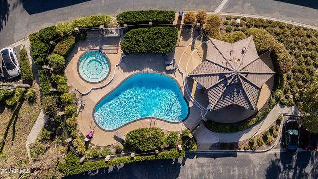 1124 Bright Glen Circle, Westlake Village, CA 91361