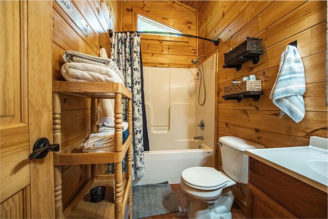 220 Moonlight Ridge, Murphy, NC 28906
