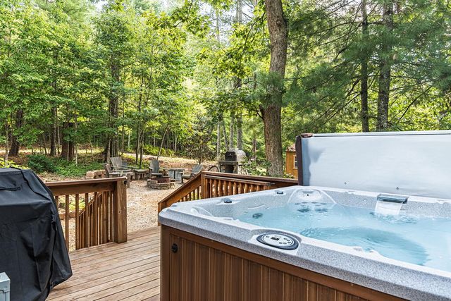 220 Moonlight Ridge, Murphy, NC 28906