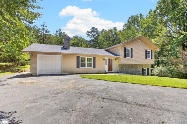 515 Hartwell Drive, Seneca, SC 29672
