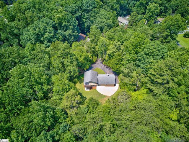 515 Hartwell Drive, Seneca, SC 29672