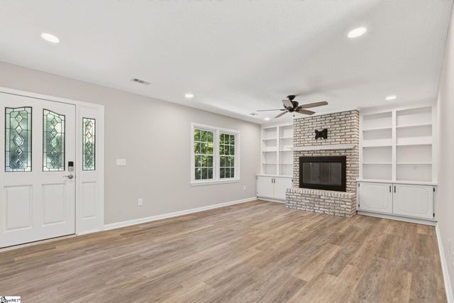515 Hartwell Drive, Seneca, SC 29672