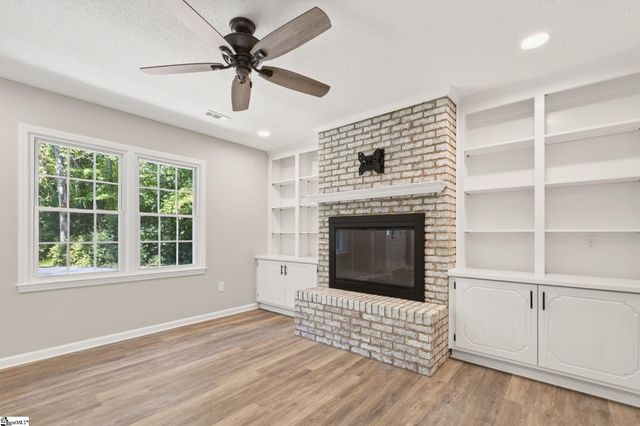 515 Hartwell Drive, Seneca, SC 29672