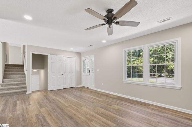 515 Hartwell Drive, Seneca, SC 29672