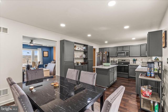 12260 HIGH POINT RD, Felton, PA 17322