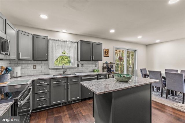 12260 HIGH POINT RD, Felton, PA 17322