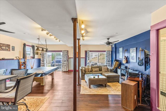 12260 HIGH POINT RD, Felton, PA 17322