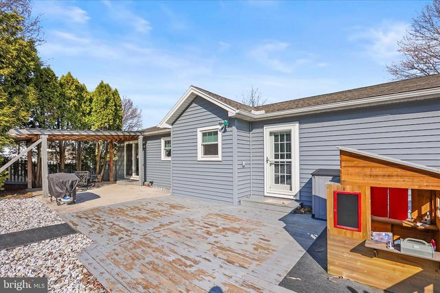 12260 HIGH POINT RD, Felton, PA 17322