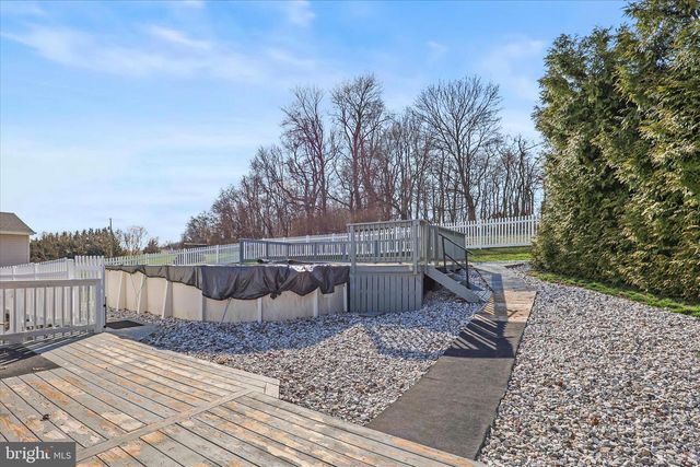 12260 HIGH POINT RD, Felton, PA 17322